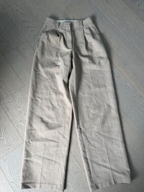 Babaton Light Beige Pleated  Dress Pants